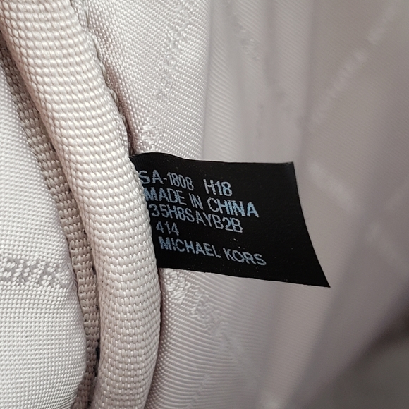 Michael Kors Abbey MD Floral Backpack Blue - Picture 5 of 7